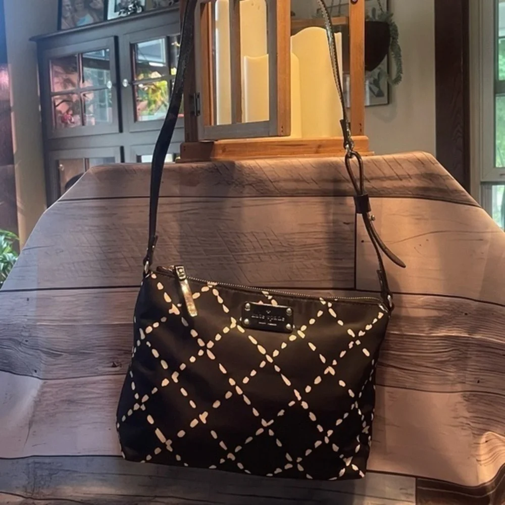 Kate ♠️ Spade Kate NY Stevie Shoulder Hand Bag BLACK CREAM Patent EUC!!!​